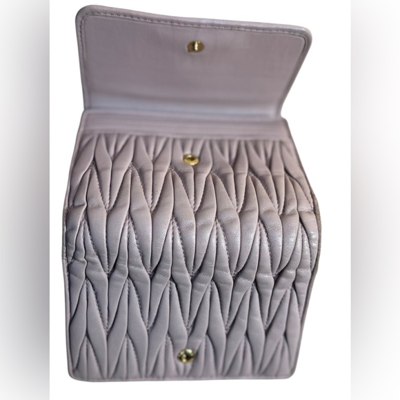 Miu Miu Matelassé Nappa Leather Wallet – Soft Lilac / Lavender – Gold Hardware - Picture 6 of 7